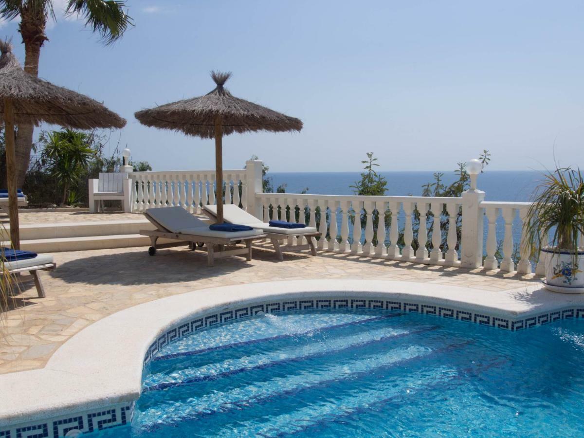 Frontline Villa, Five Star Deluxe El Campello Zewnętrze zdjęcie